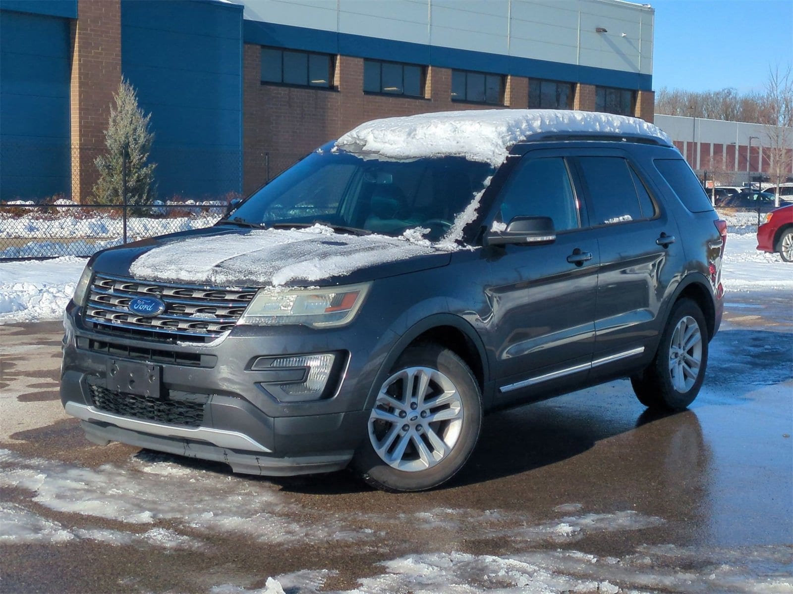 2016 Ford Explorer XLT's photo
