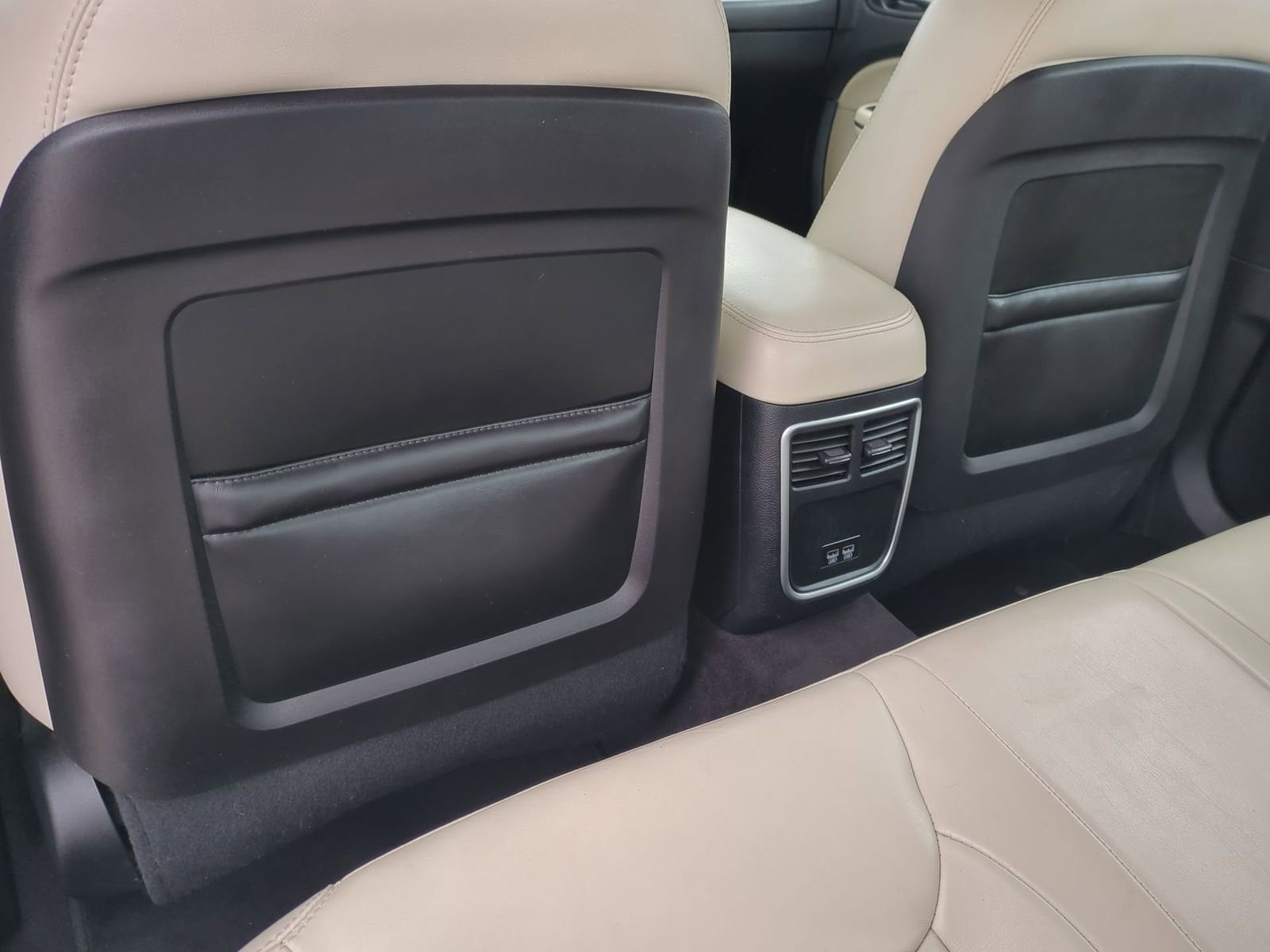 Thumbnail: 2017 Chrysler 300 - 18