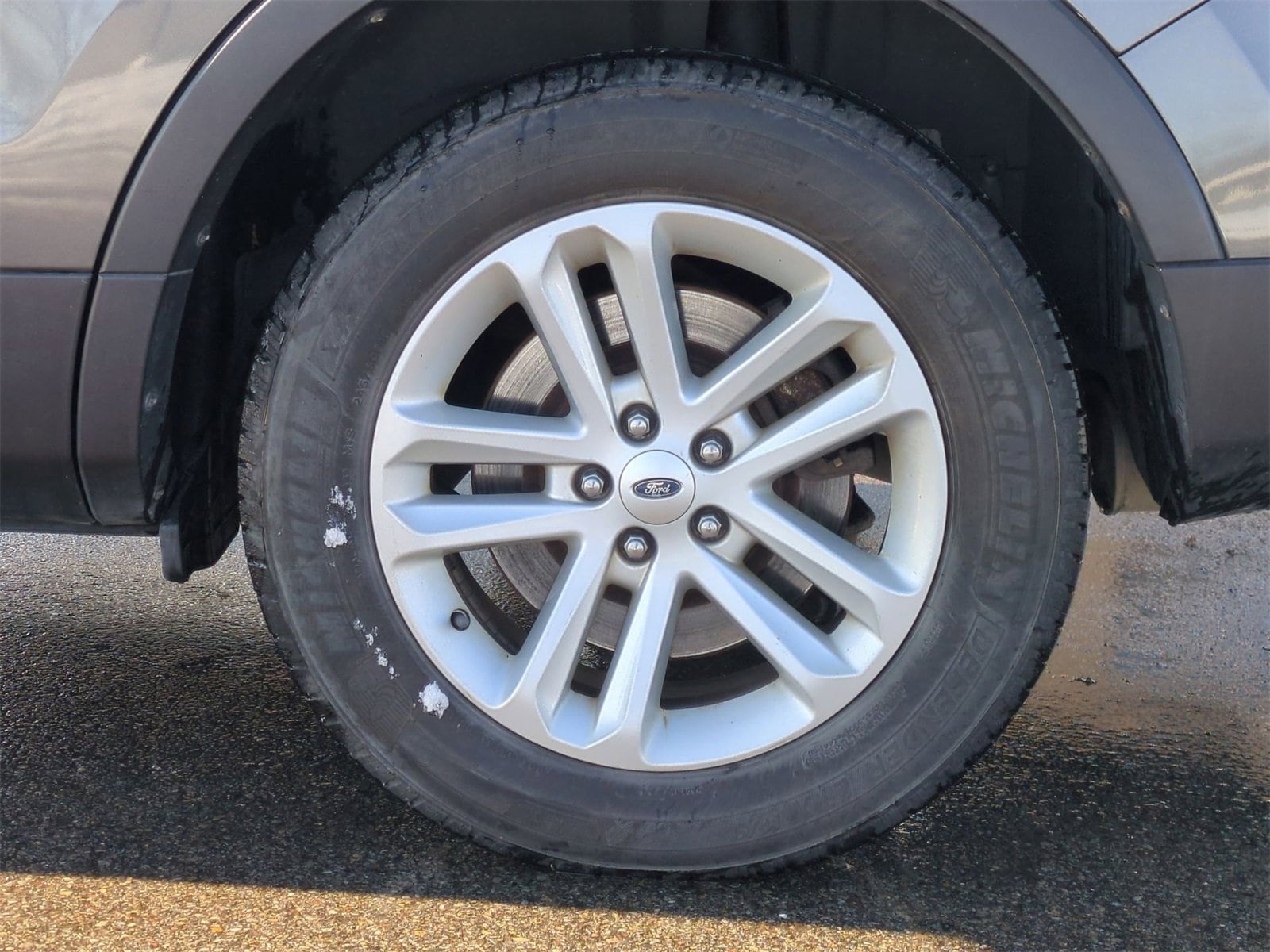 Thumbnail: 2016 Ford Explorer - 14