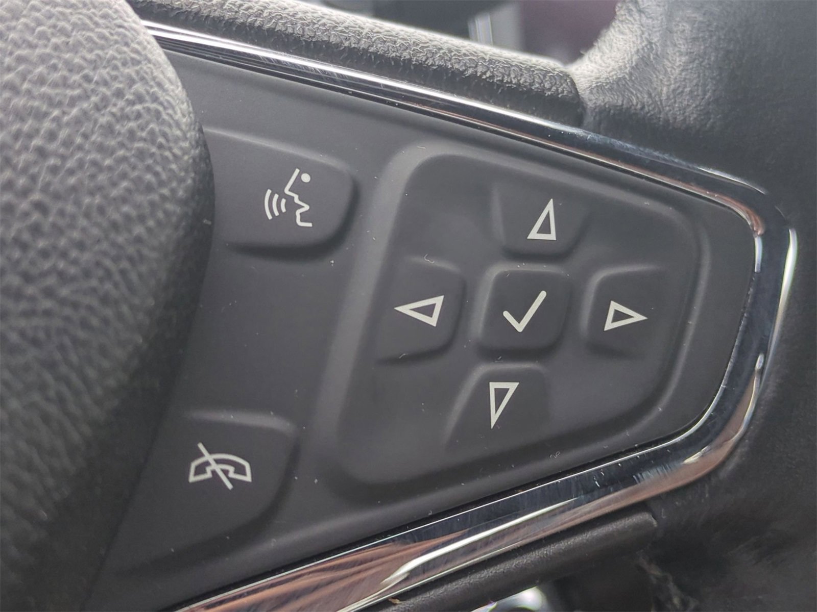 Thumbnail: 2019 Chevrolet Cruze - 24