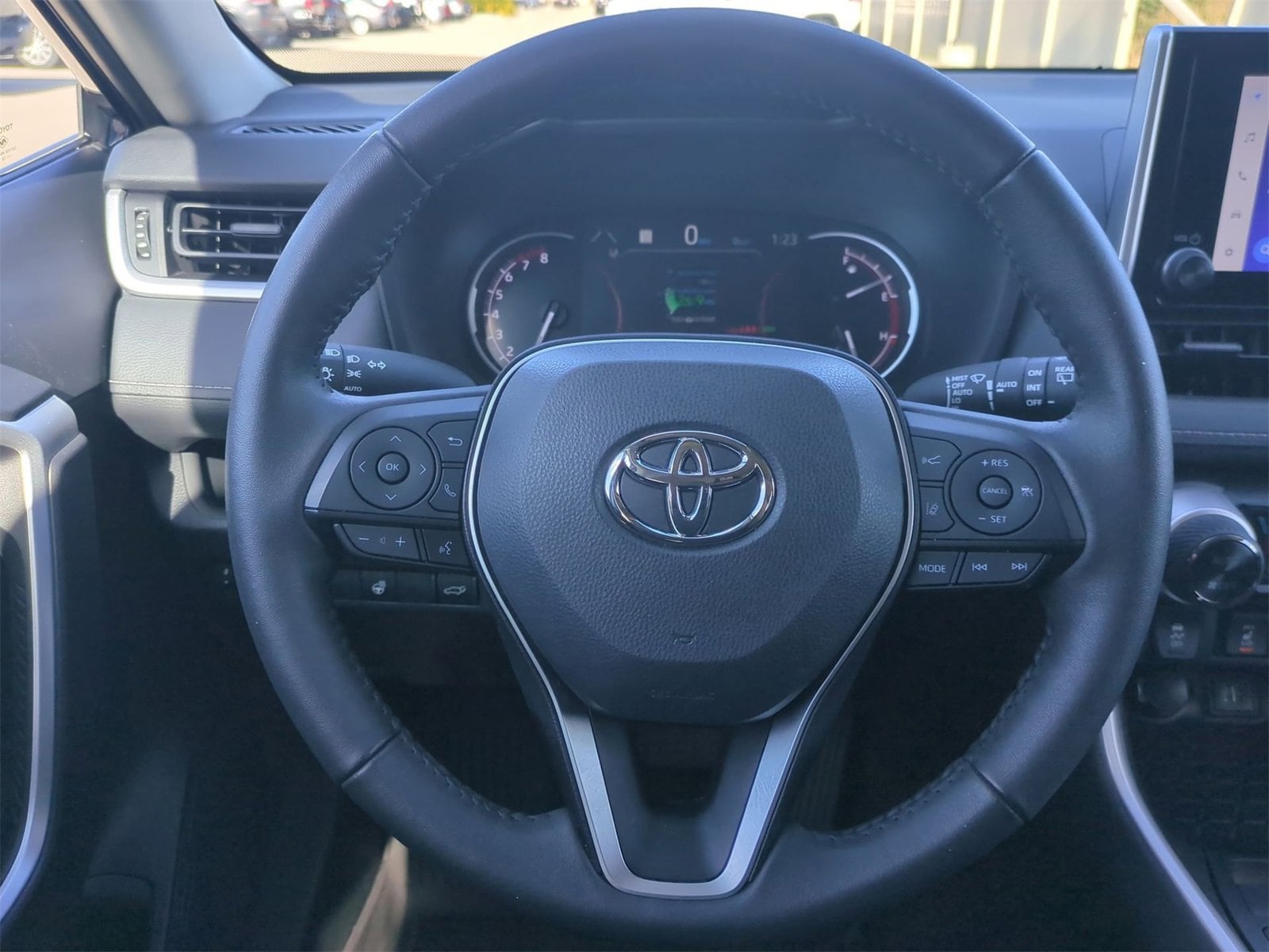 Thumbnail: 2023 Toyota RAV4 - 24