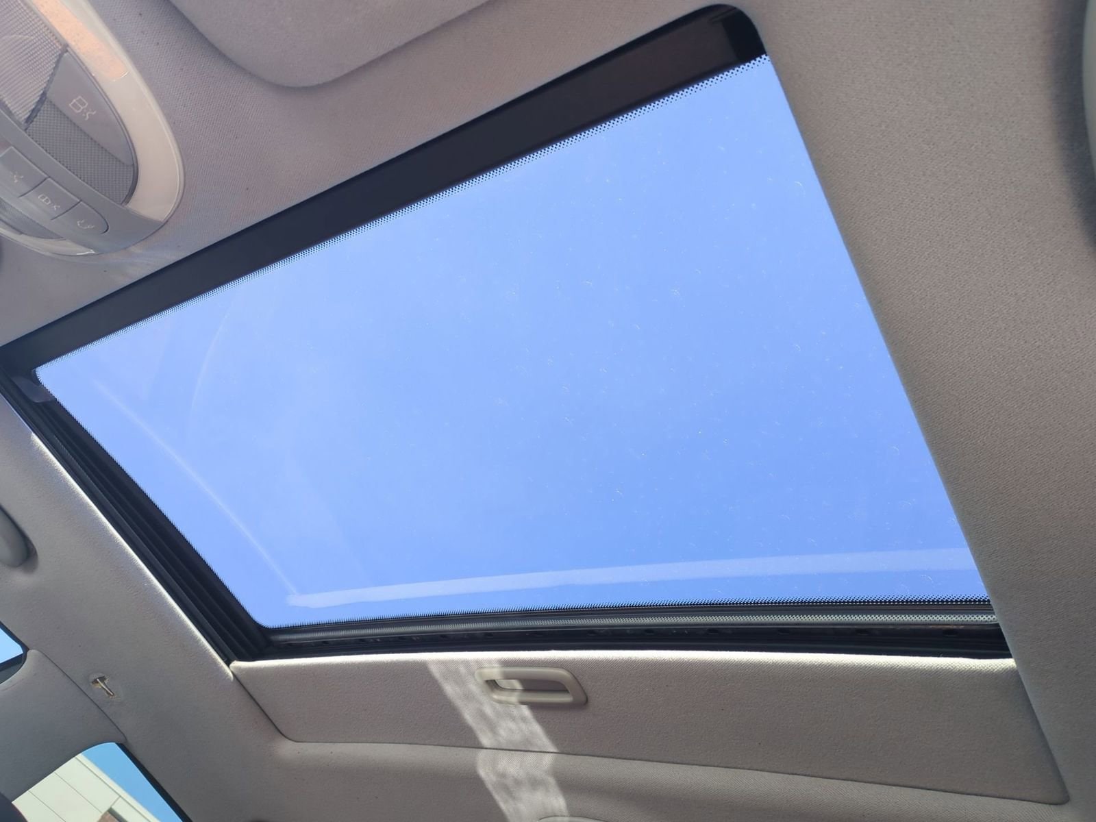 Thumbnail: 2006 Mercedes-Benz E-Class - 18