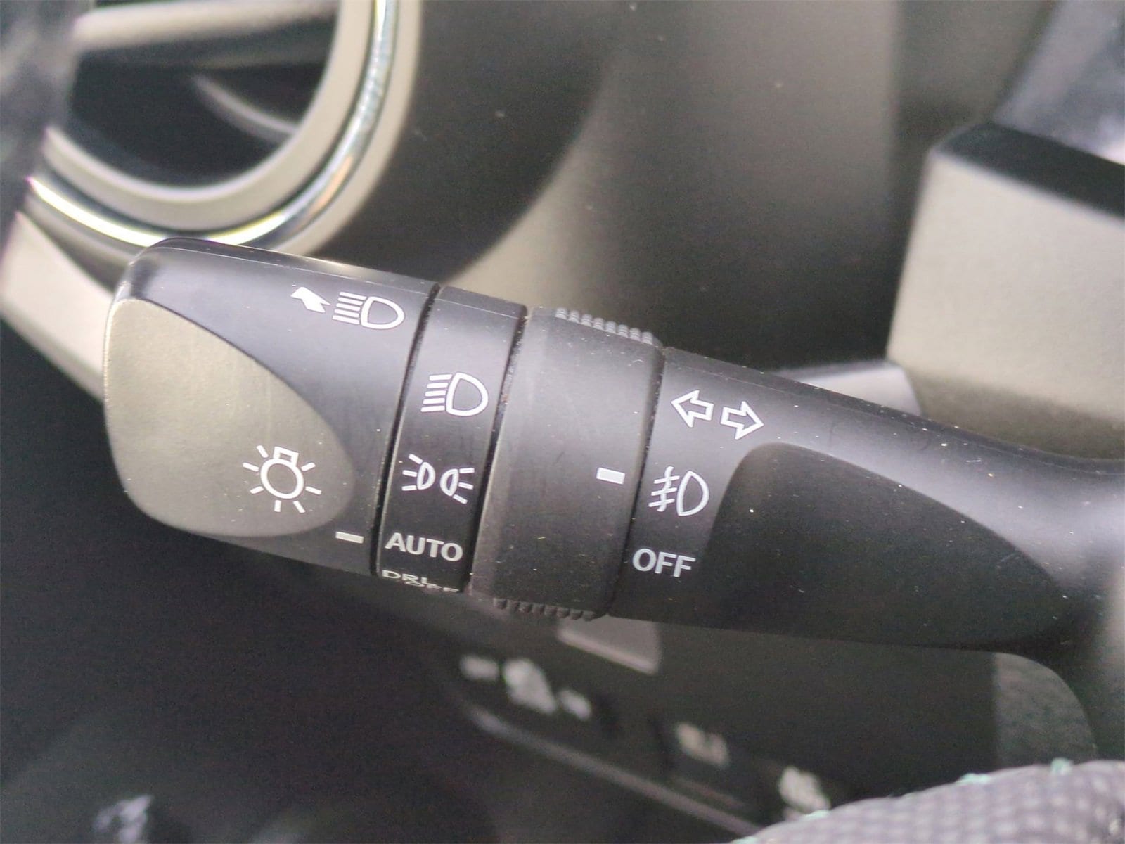 Thumbnail: 2020 Toyota Tacoma - 28