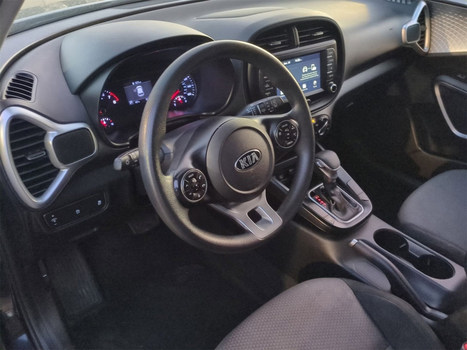 Thumbnail: 2020 Kia Soul - 10