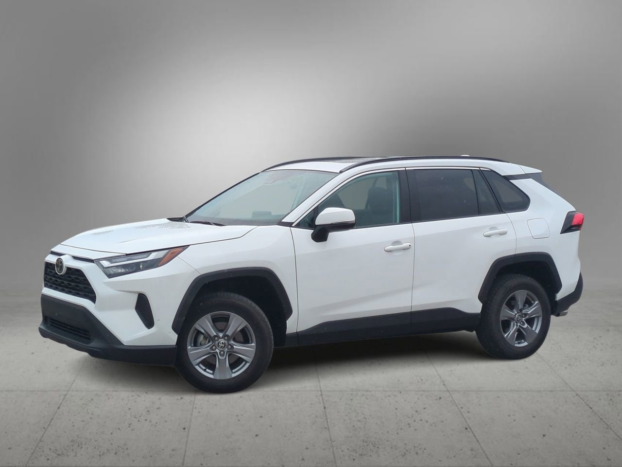 Thumbnail: 2022 Toyota RAV4 - 1