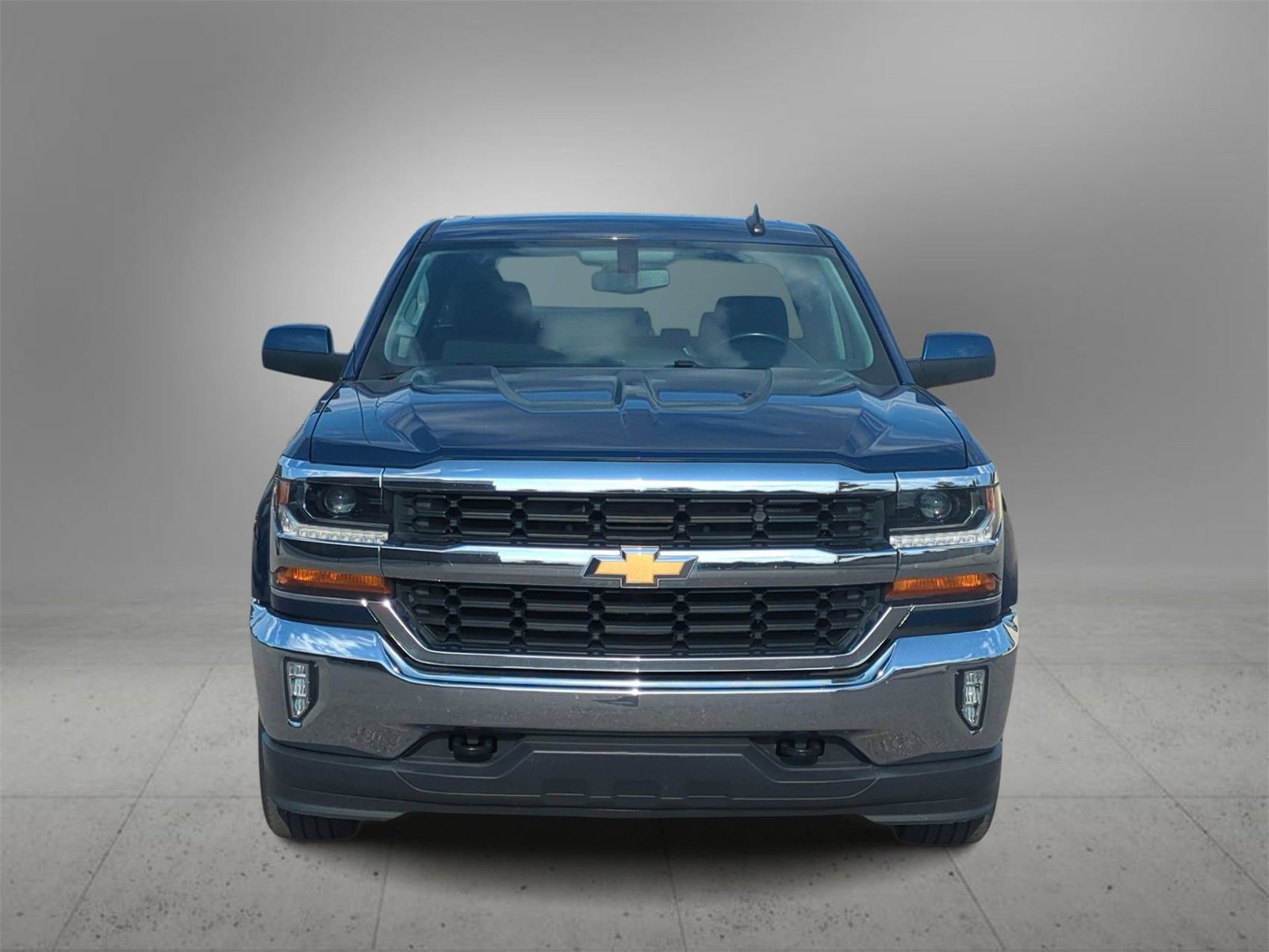2019 Chevrolet Silverado 1500 LT photo 3
