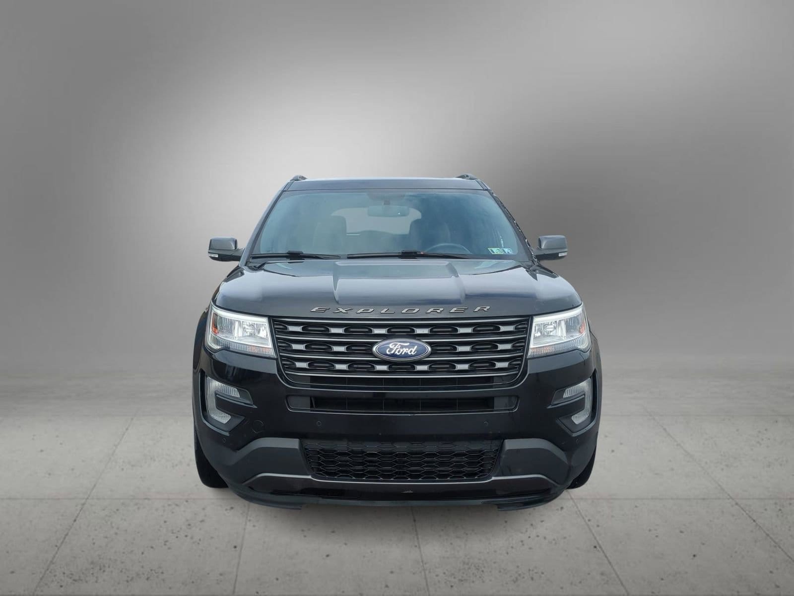 Thumbnail: 2017 Ford Explorer - 3