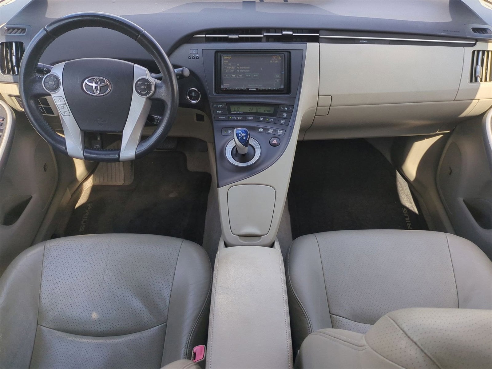 Thumbnail: 2010 Toyota Prius - 15