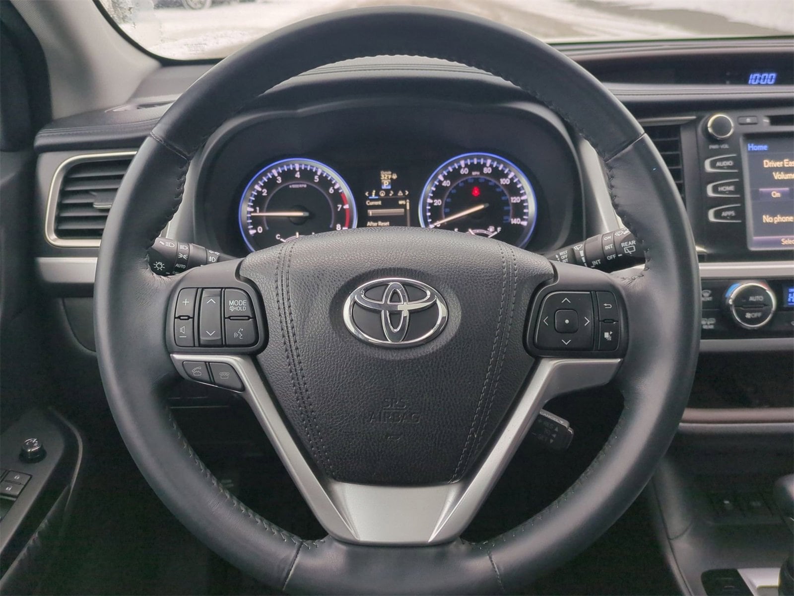 Thumbnail: 2016 Toyota Highlander - 24