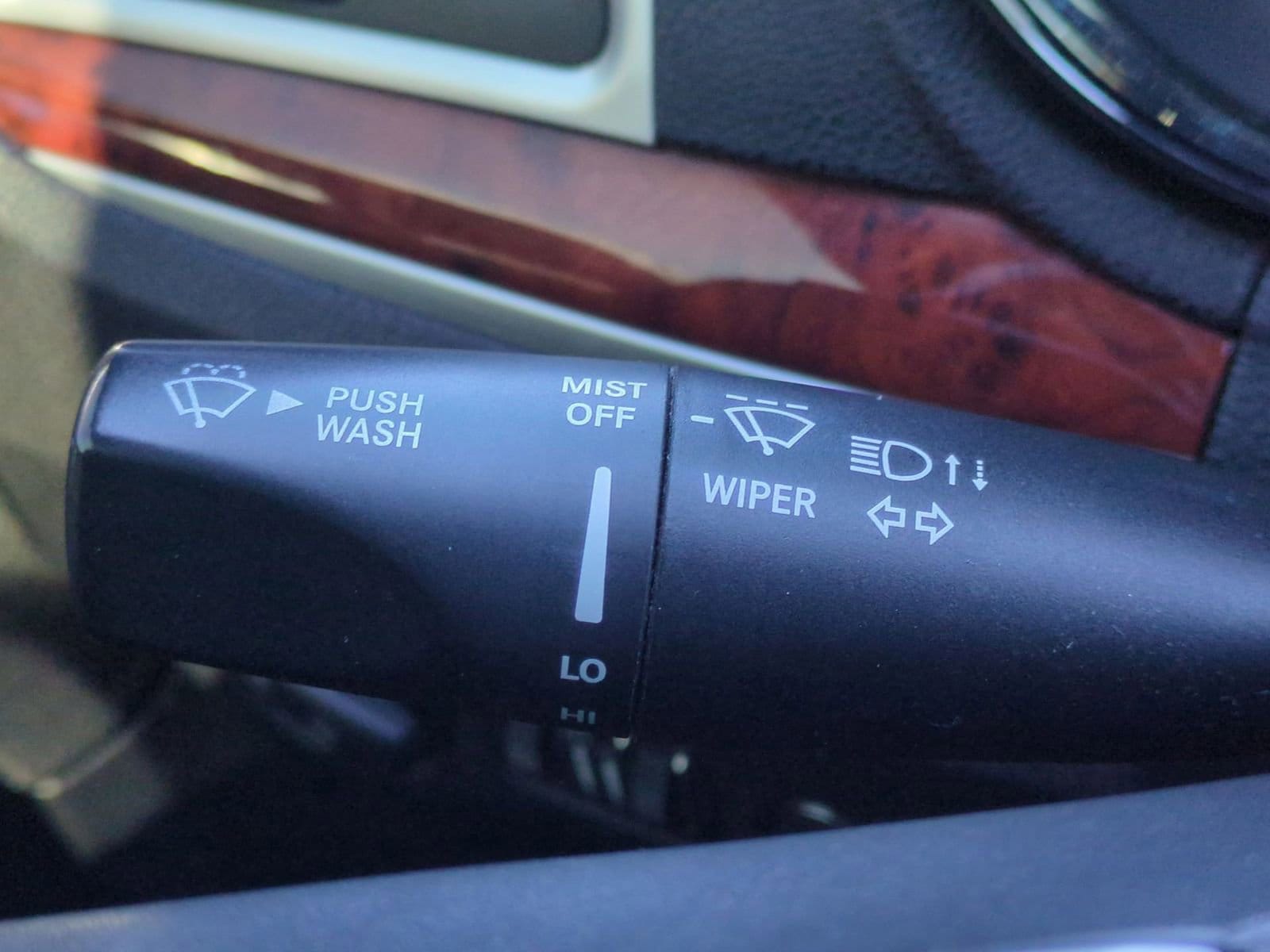 Thumbnail: 2012 Chrysler 300 - 25