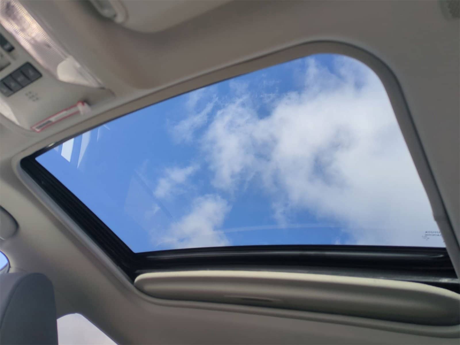 Thumbnail: 2023 Toyota RAV4 - 19