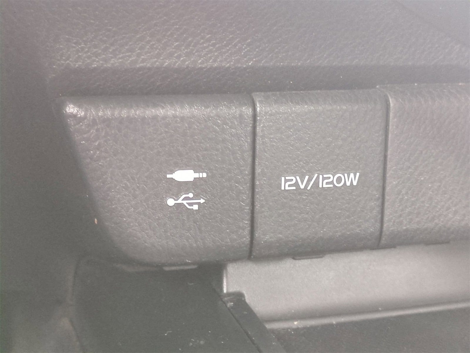 2018 Toyota Camry L 29