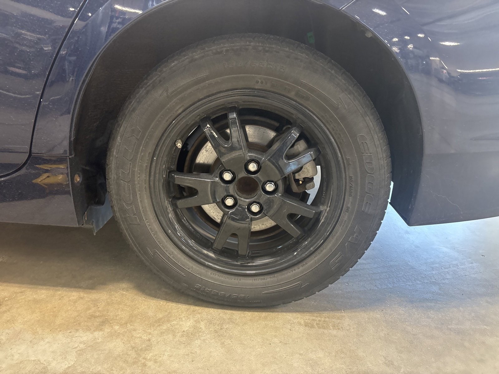 Thumbnail: 2015 Toyota Prius - 7