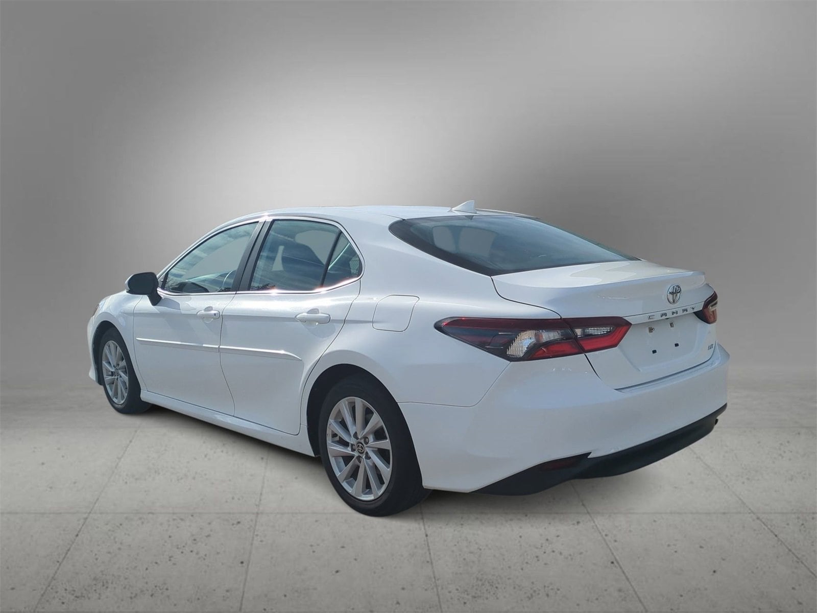 Thumbnail: 2023 Toyota Camry - 6