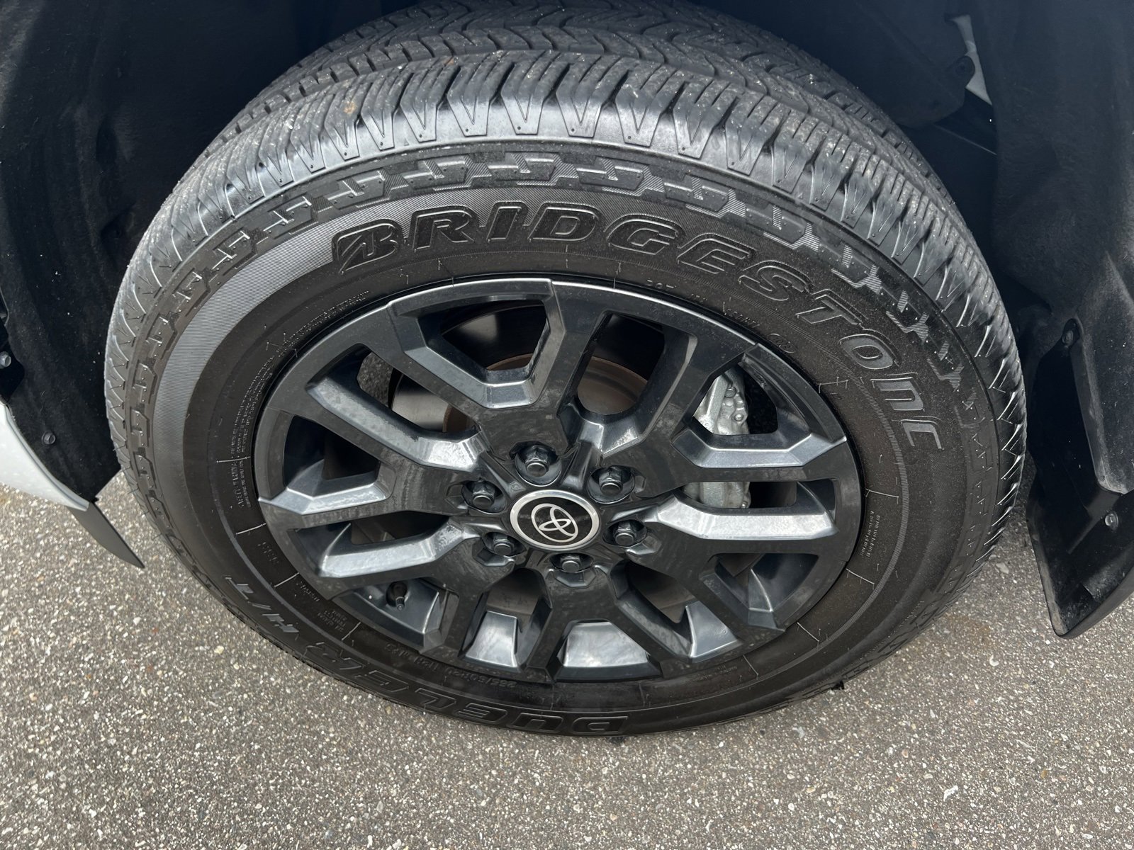 Thumbnail: 2024 Toyota Sequoia - 9