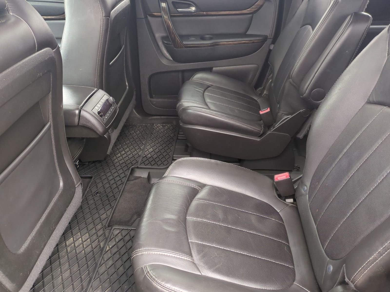 Thumbnail: 2015 GMC Acadia - 20