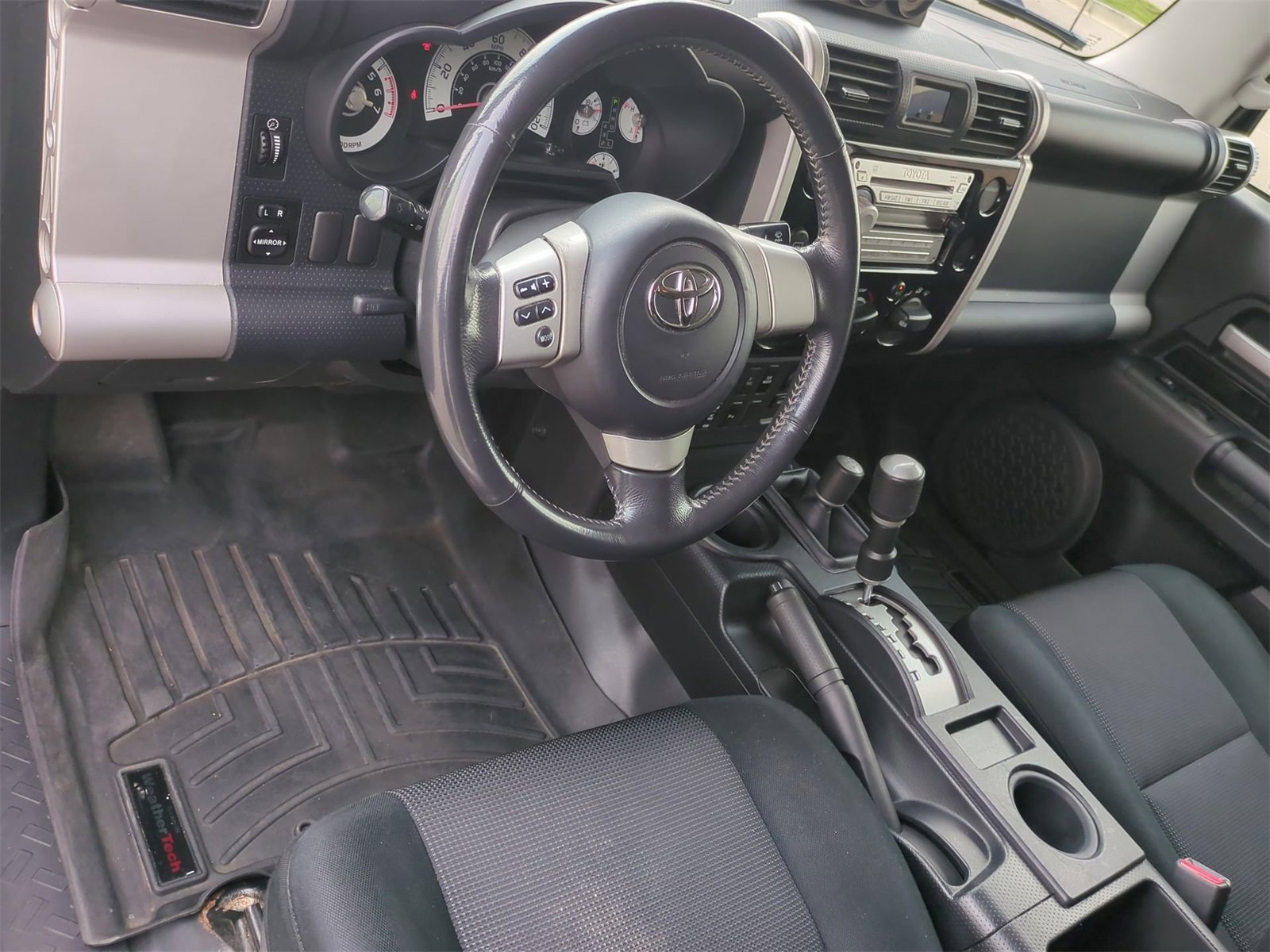 Thumbnail: 2007 Toyota FJ Cruiser - 10