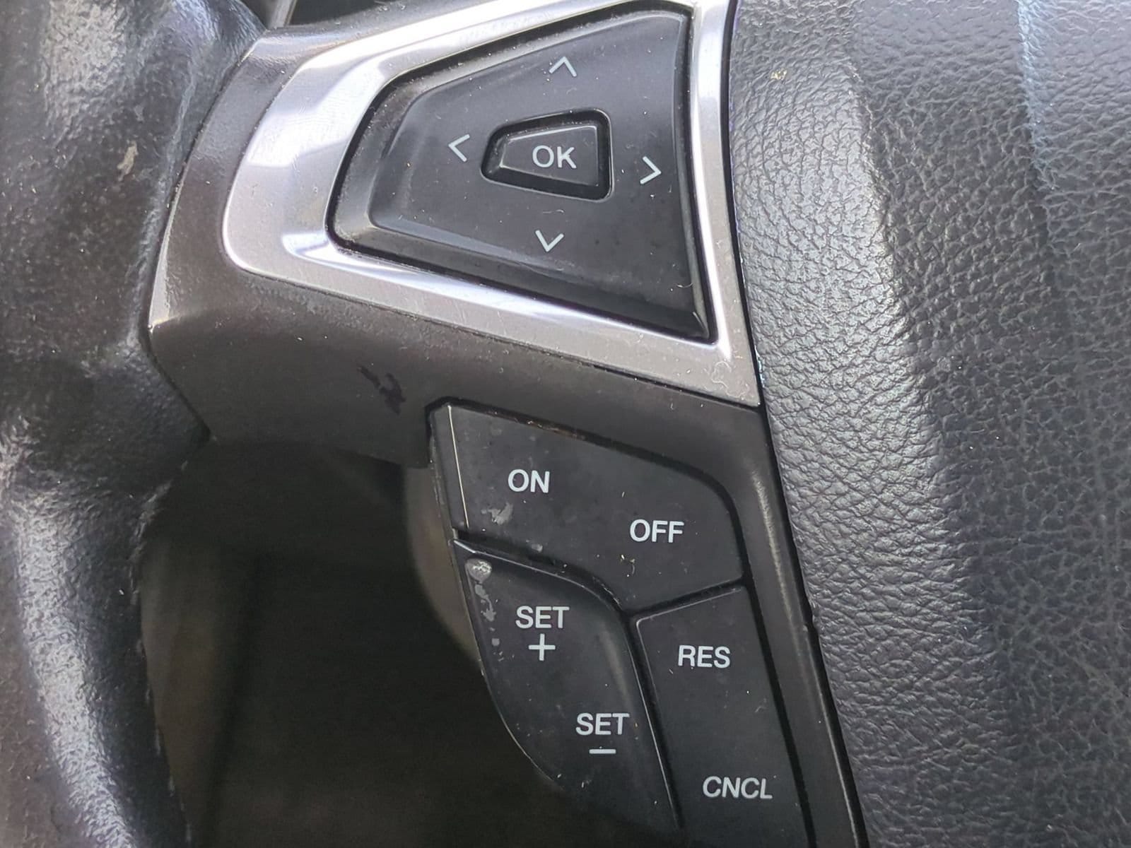 Thumbnail: 2013 Ford Fusion - 25