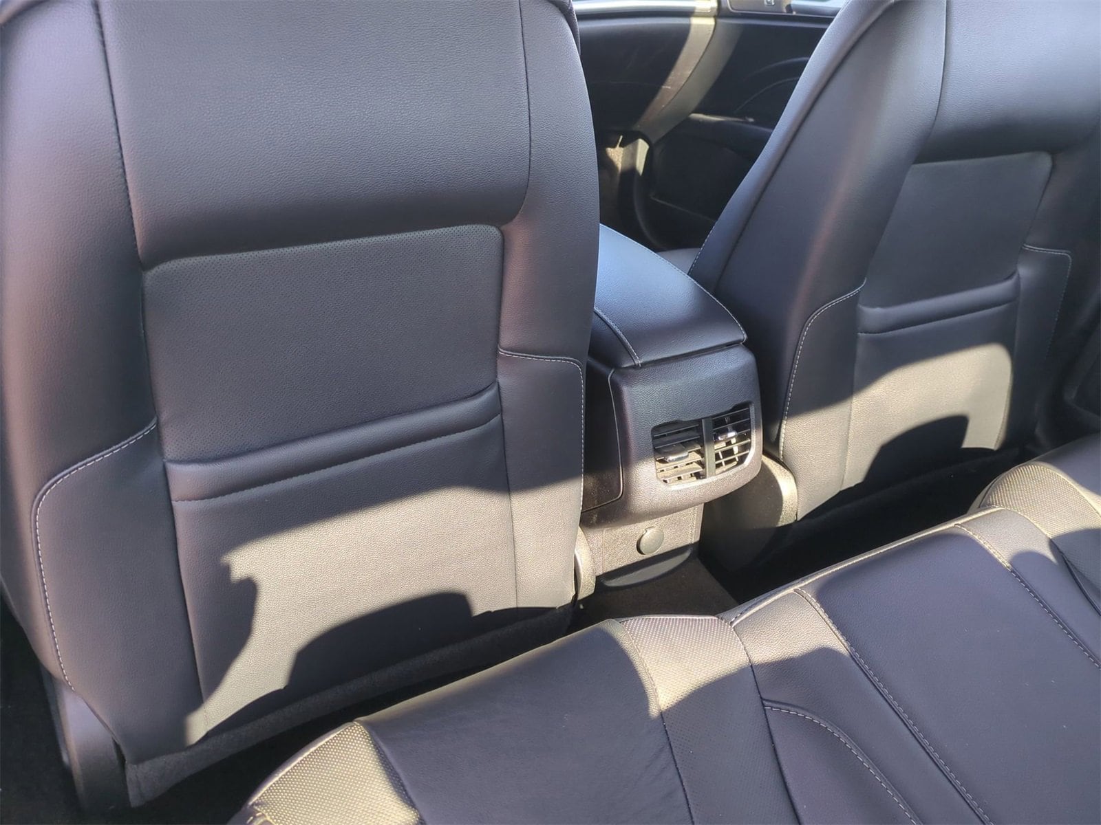 Thumbnail: 2019 Ford Fusion - 18