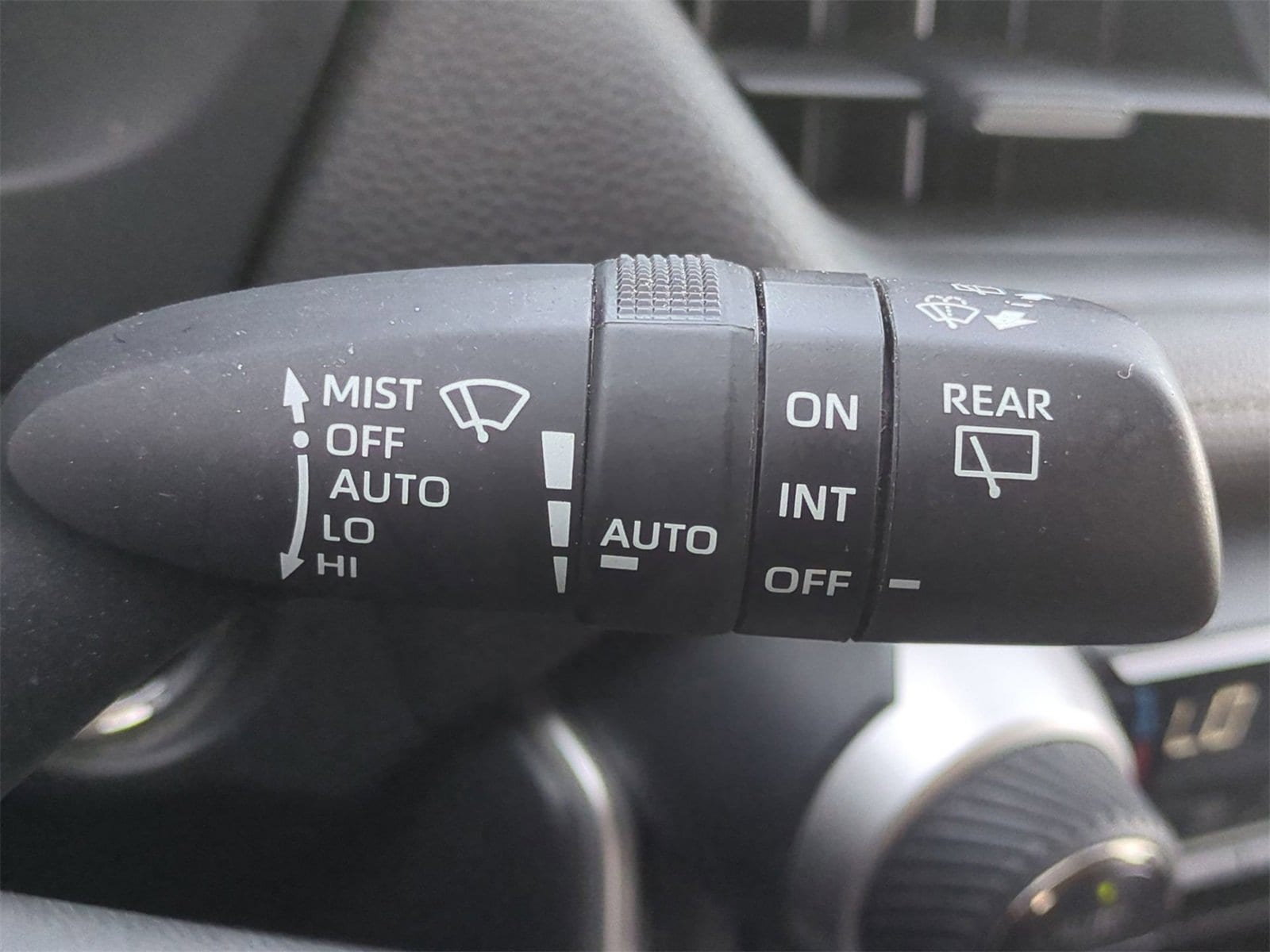 Thumbnail: 2023 Toyota RAV4 - 27