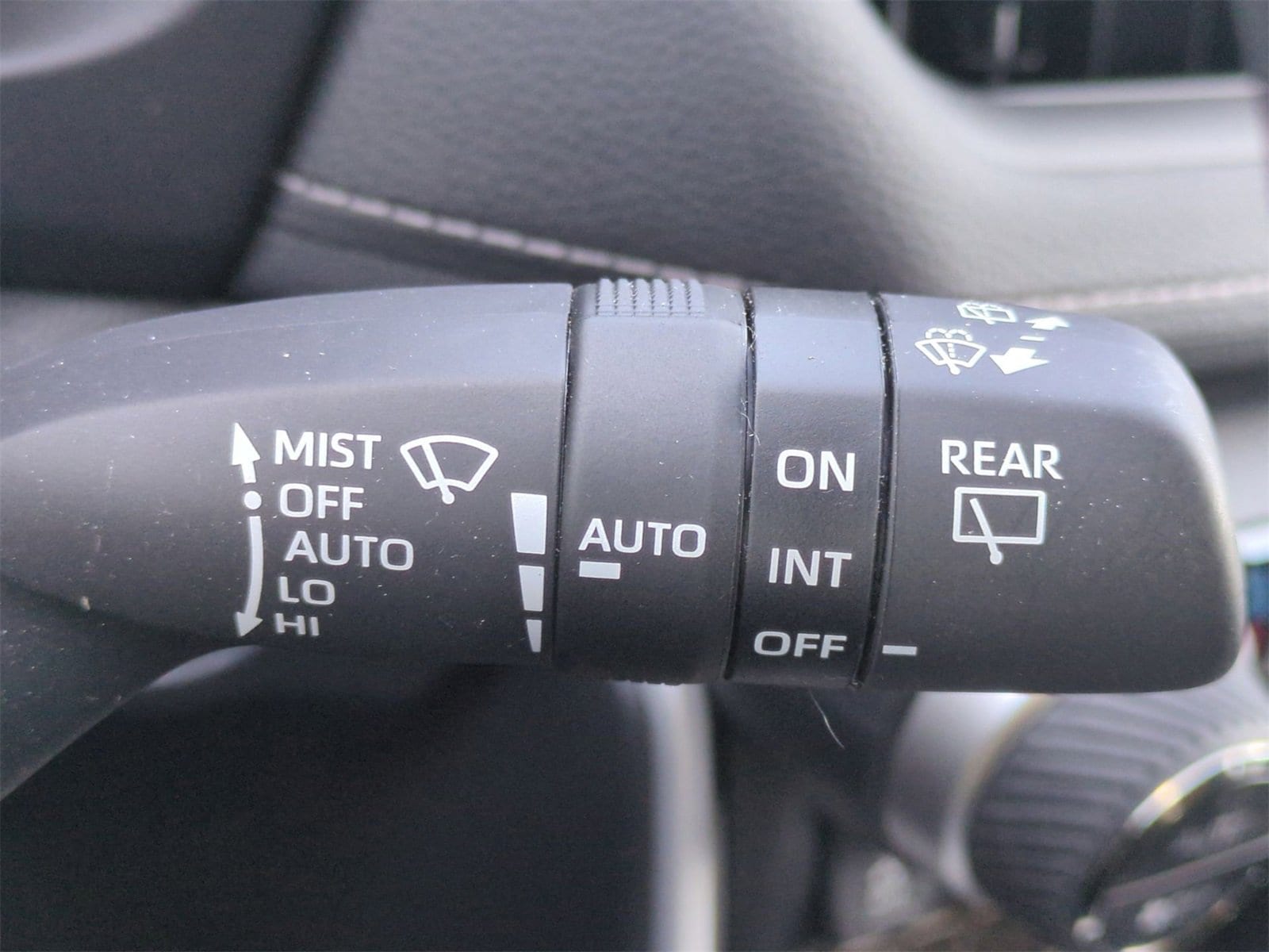 Thumbnail: 2023 Toyota RAV4 - 27