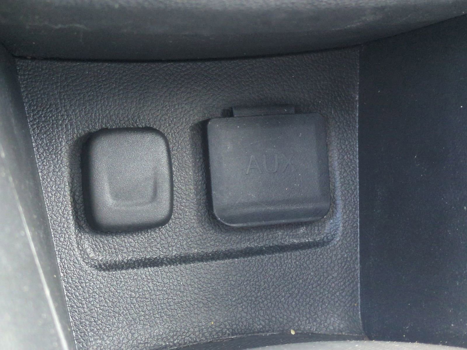 Thumbnail: 2013 Buick Encore - 31