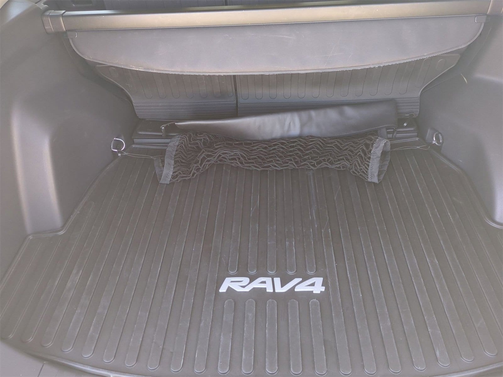 Thumbnail: 2023 Toyota RAV4 - 34