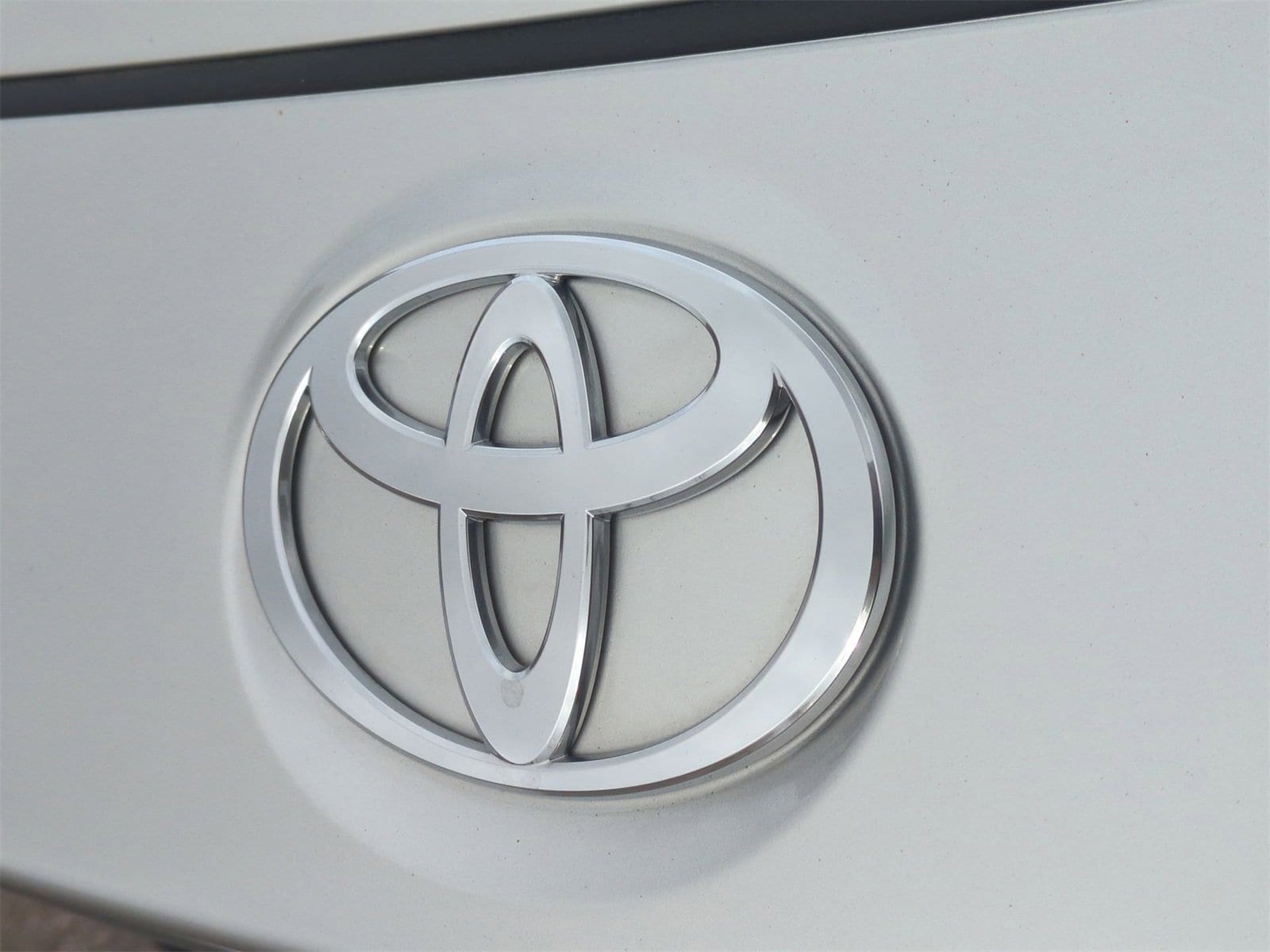 Thumbnail: 2024 Toyota bZ4X - 12