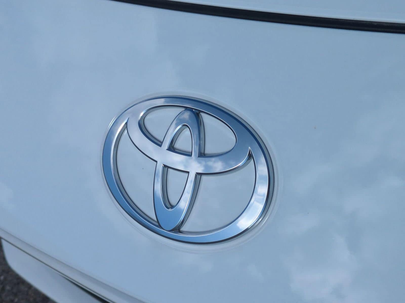 Thumbnail: 2026 Toyota Camry - 12