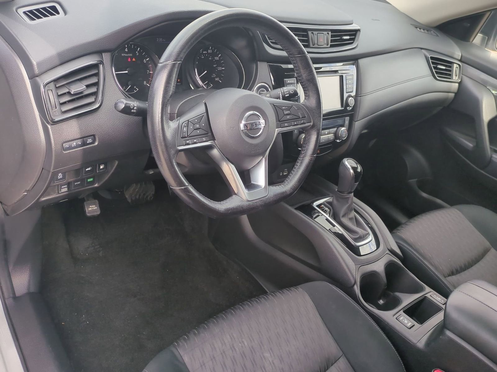 Thumbnail: 2018 Nissan Rogue - 10