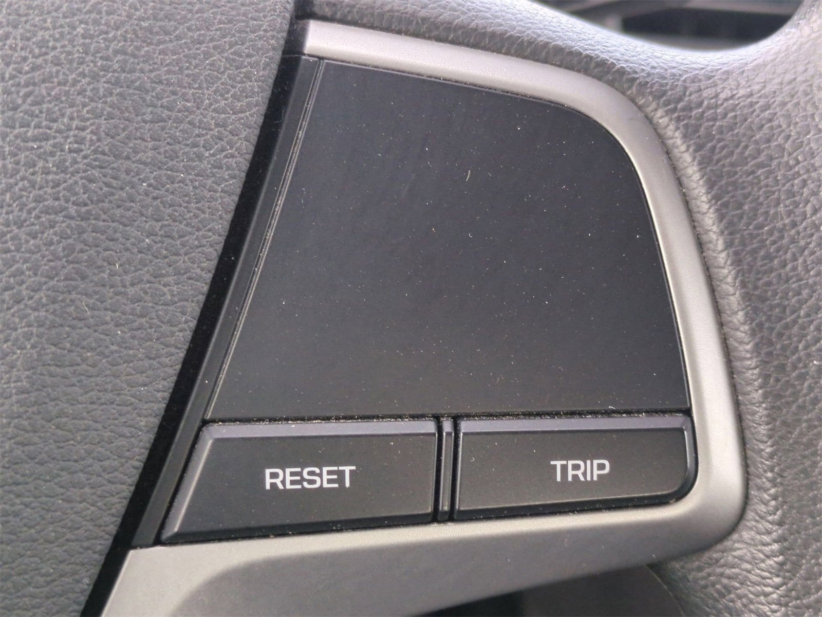2017 Hyundai Elantra SE 23