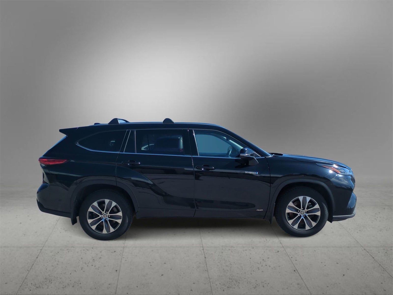 Thumbnail: 2021 Toyota Highlander - 9