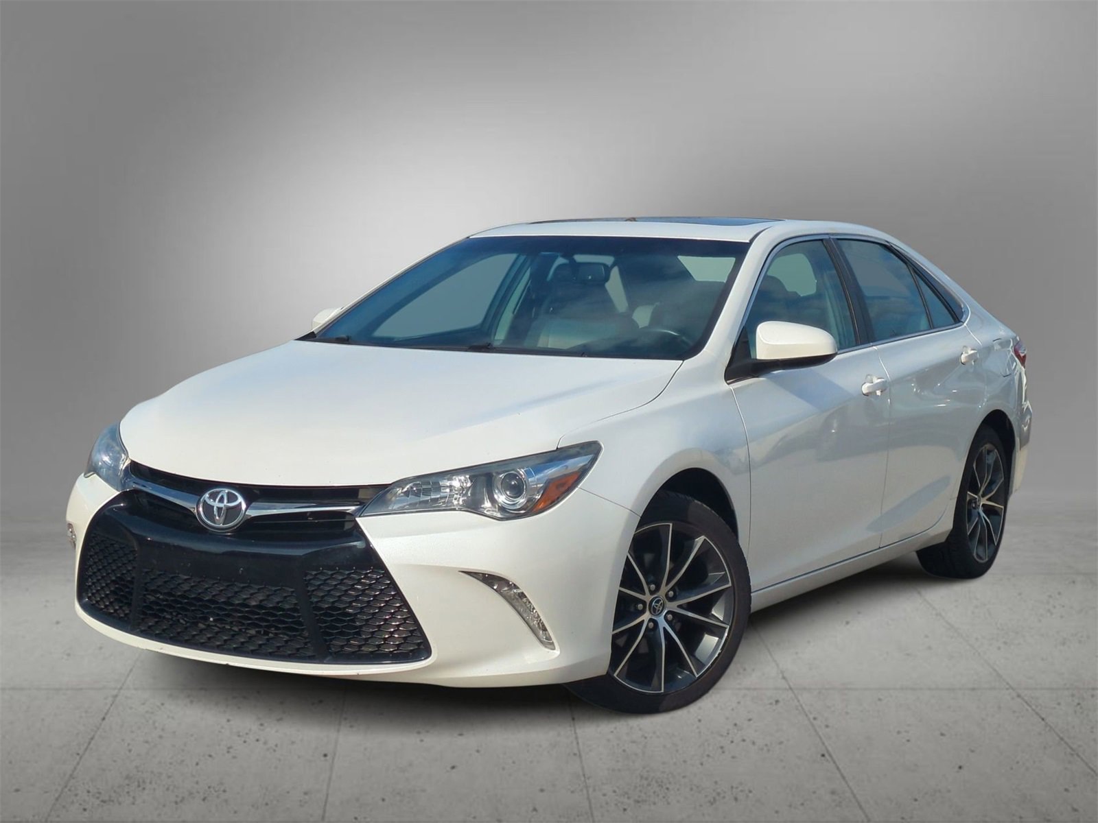 2015 Toyota Camry XSE -
                  Farmington Hills, MI
