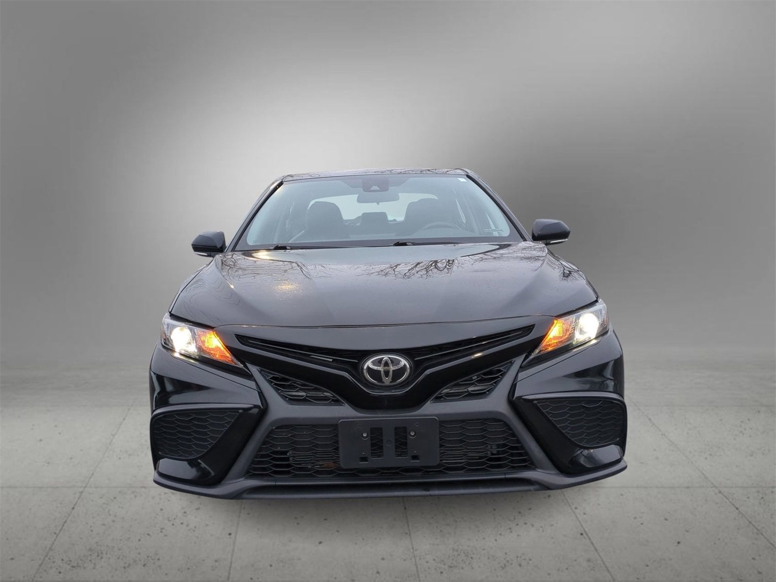 Thumbnail: 2021 Toyota Camry - 3