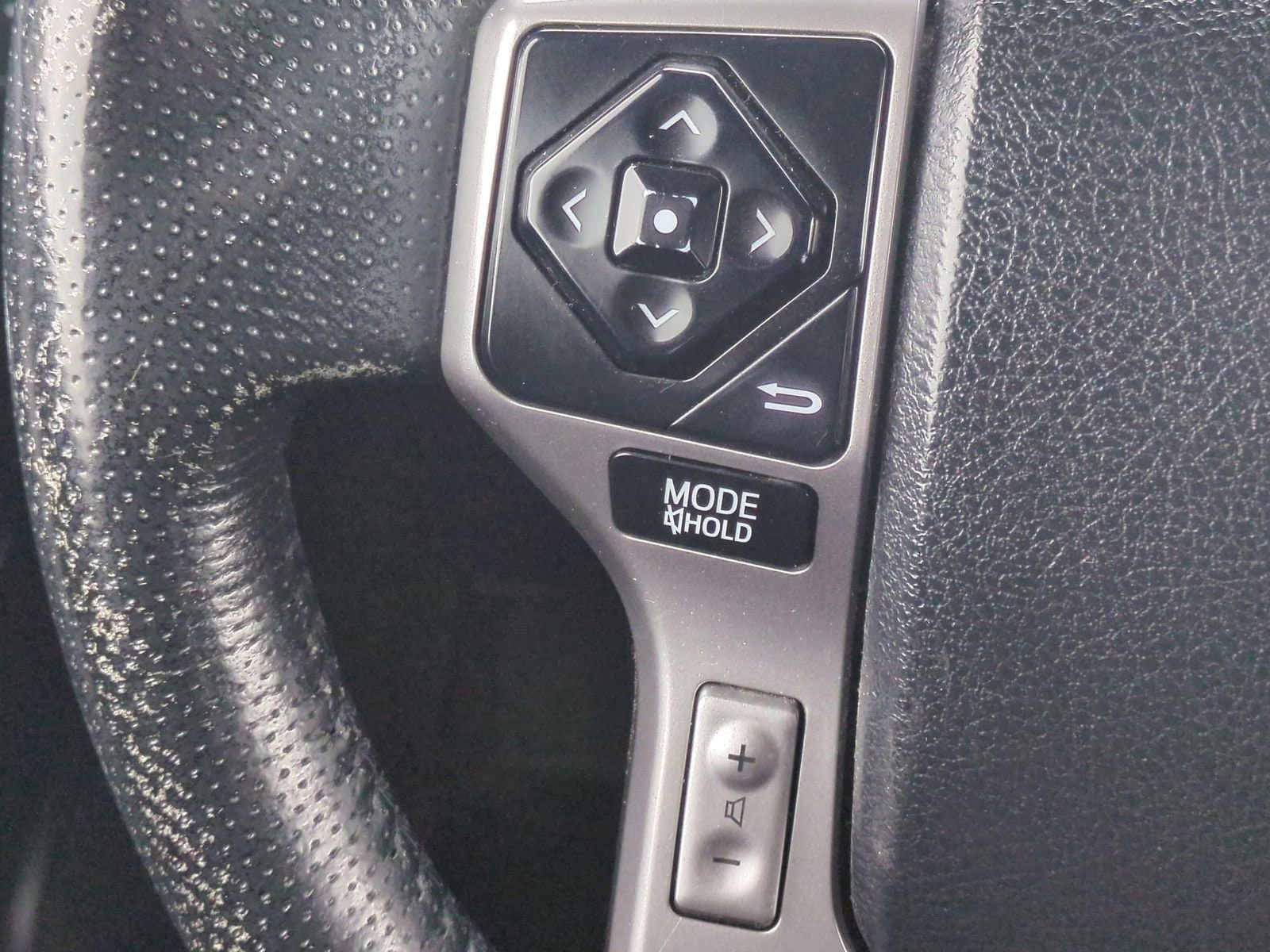 Thumbnail: 2015 Toyota 4Runner - 23
