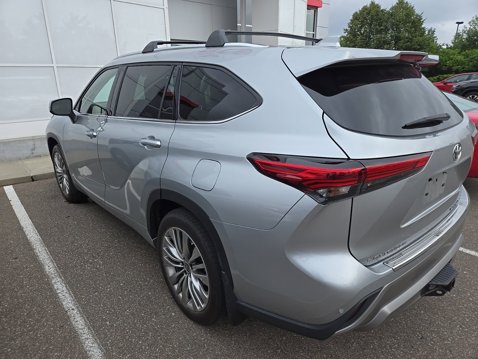 Thumbnail: 2022 Toyota Highlander - 2