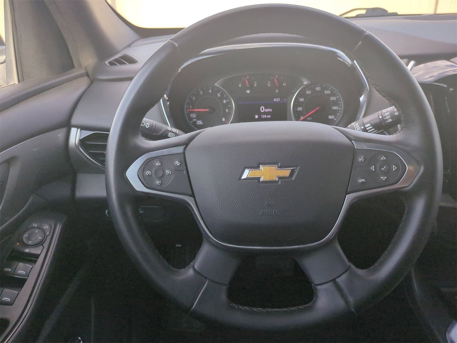 Thumbnail: 2023 Chevrolet Traverse - 22