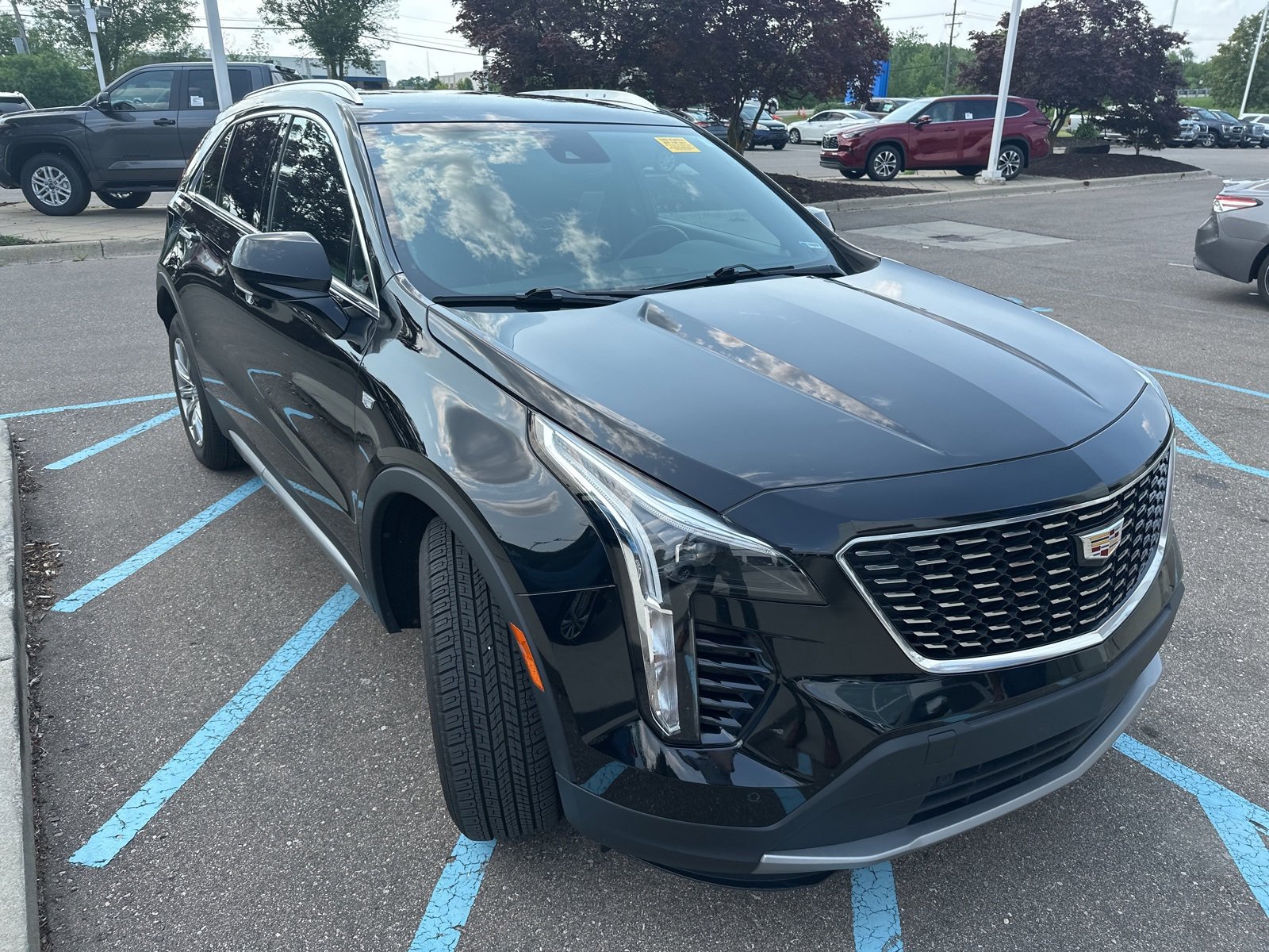 Thumbnail: 2020 Cadillac XT4 - 2