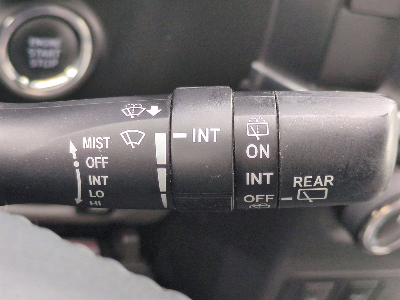 Thumbnail: 2021 Toyota Sequoia - 27