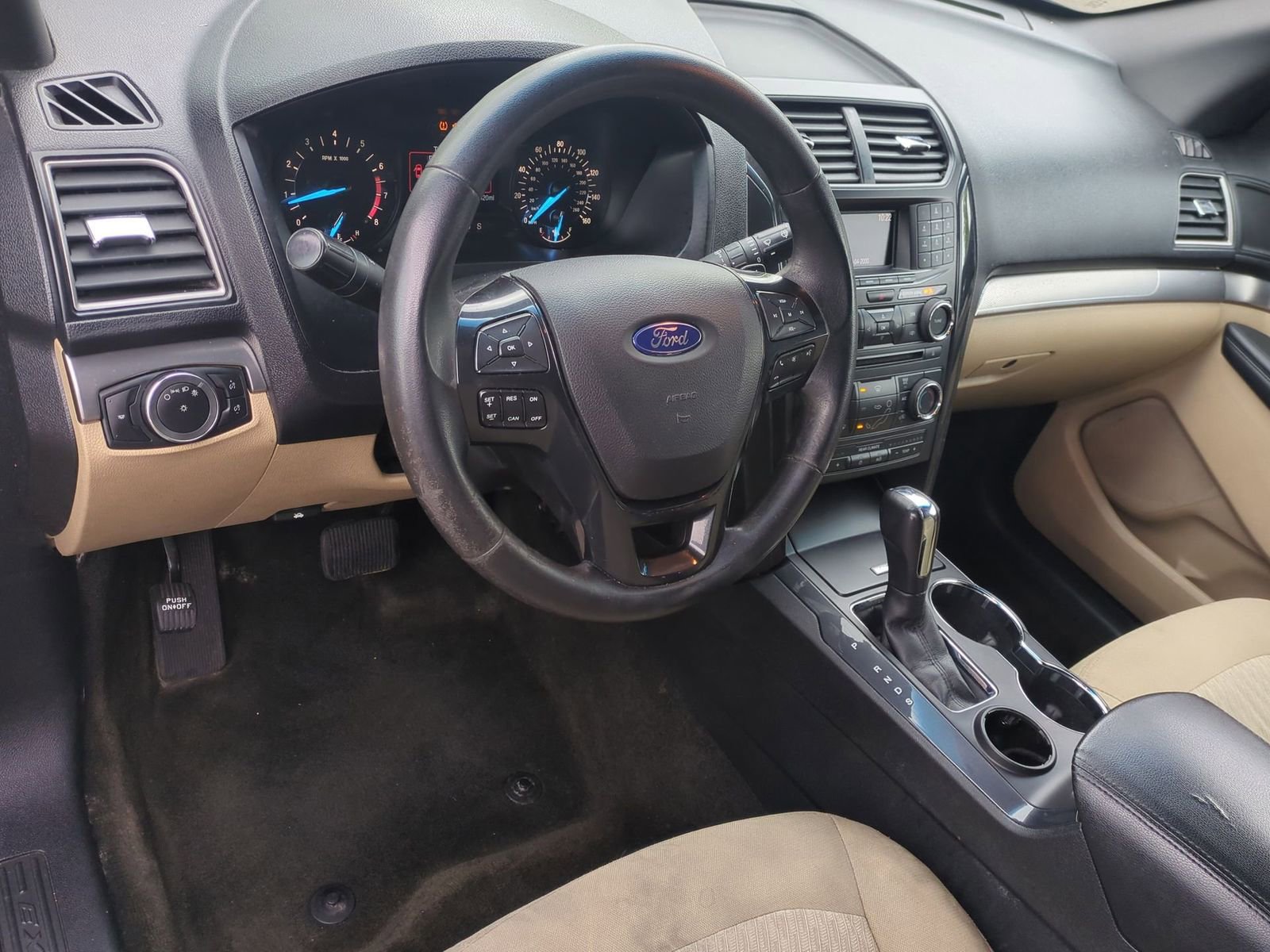 Thumbnail: 2017 Ford Explorer - 10
