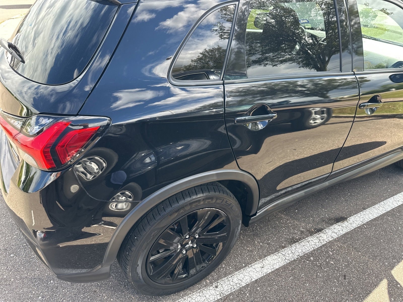 Thumbnail: 2021 Mitsubishi Outlander Sport - 3