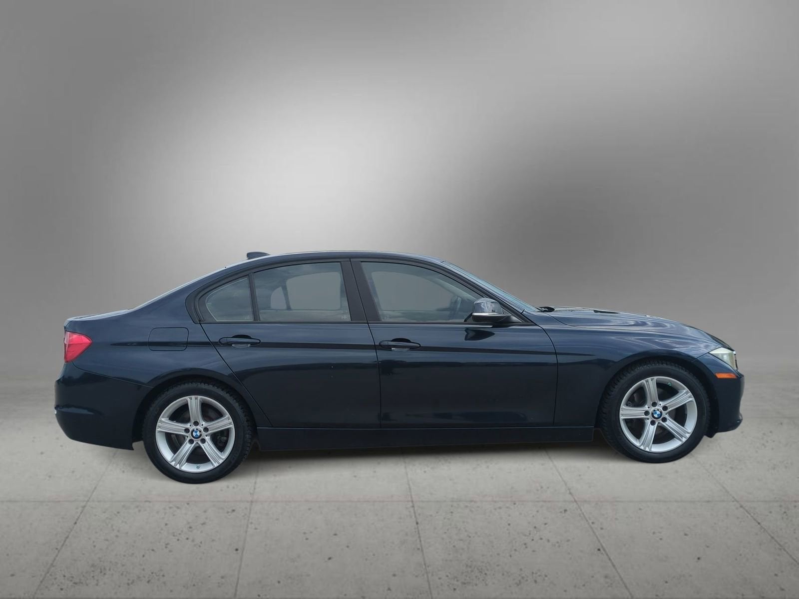 Thumbnail: 2014 BMW 3 Series - 9