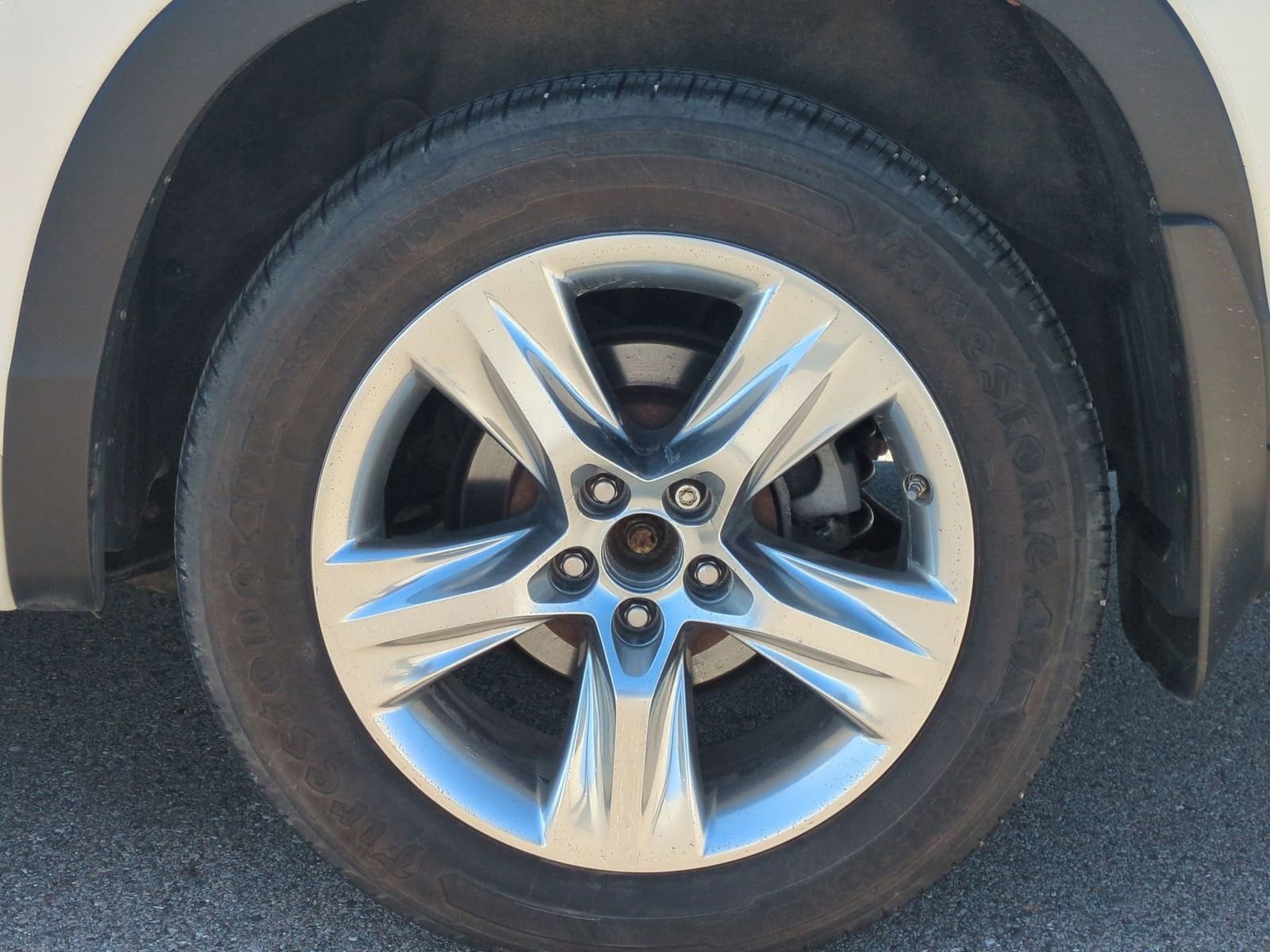 Thumbnail: 2016 Toyota Highlander - 14