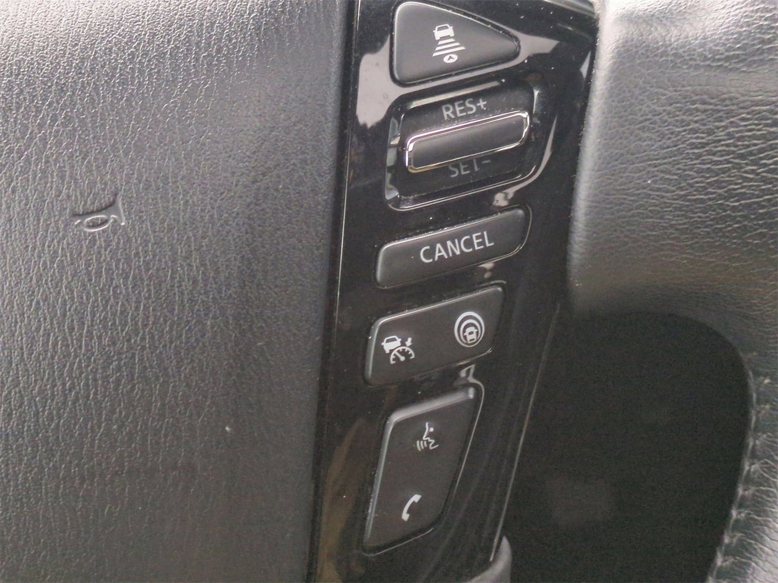 Thumbnail: 2022 Nissan Armada - 27