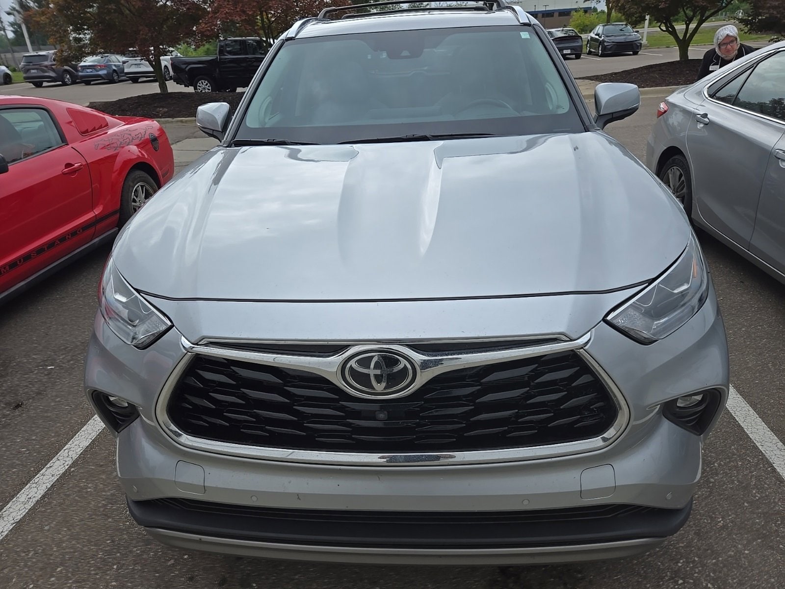 Thumbnail: 2022 Toyota Highlander - 1
