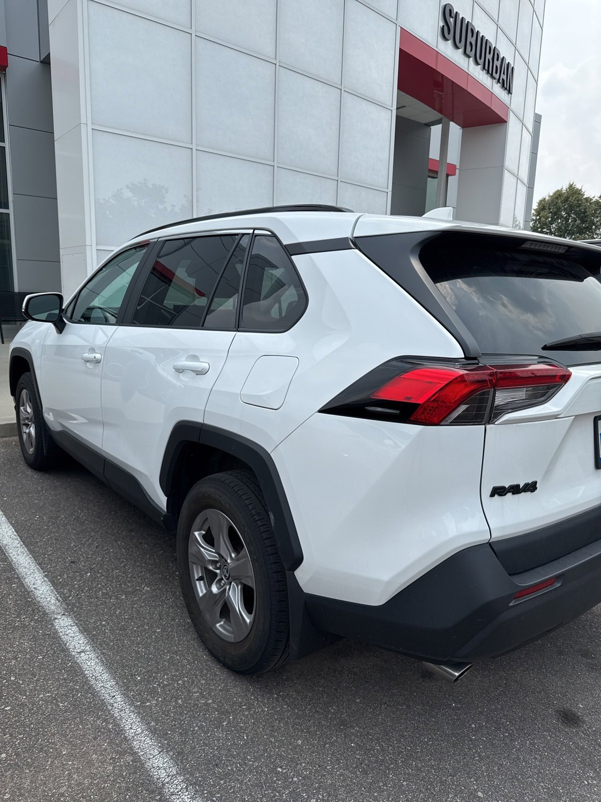 Thumbnail: 2022 Toyota RAV4 - 9