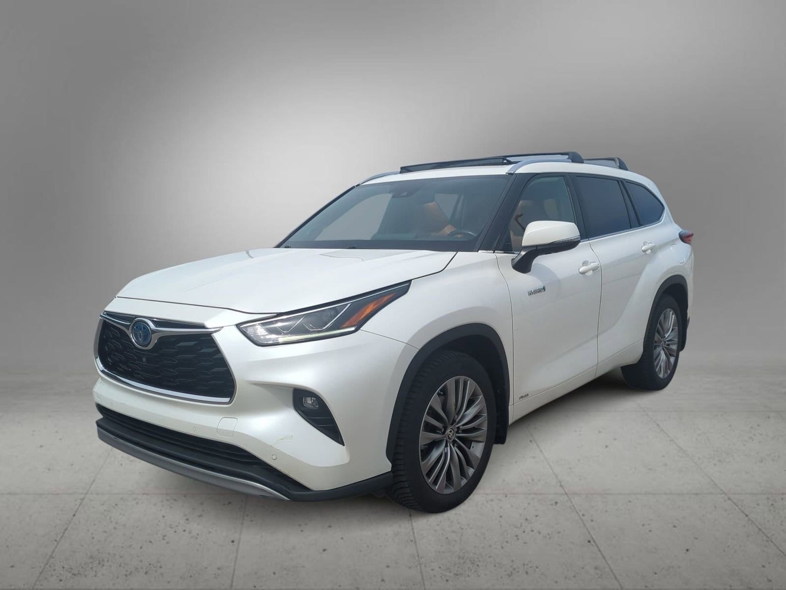 Thumbnail: 2021 Toyota Highlander - 4