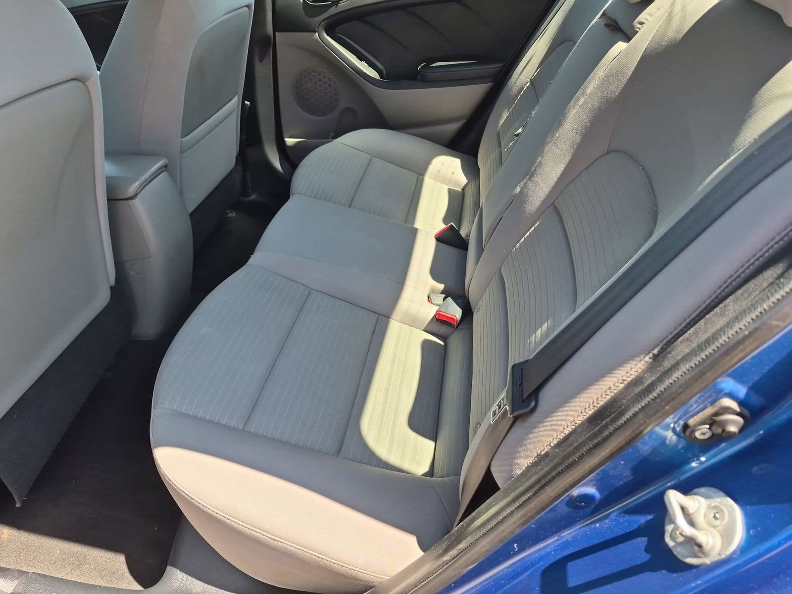 Thumbnail: 2015 Kia Forte - 18