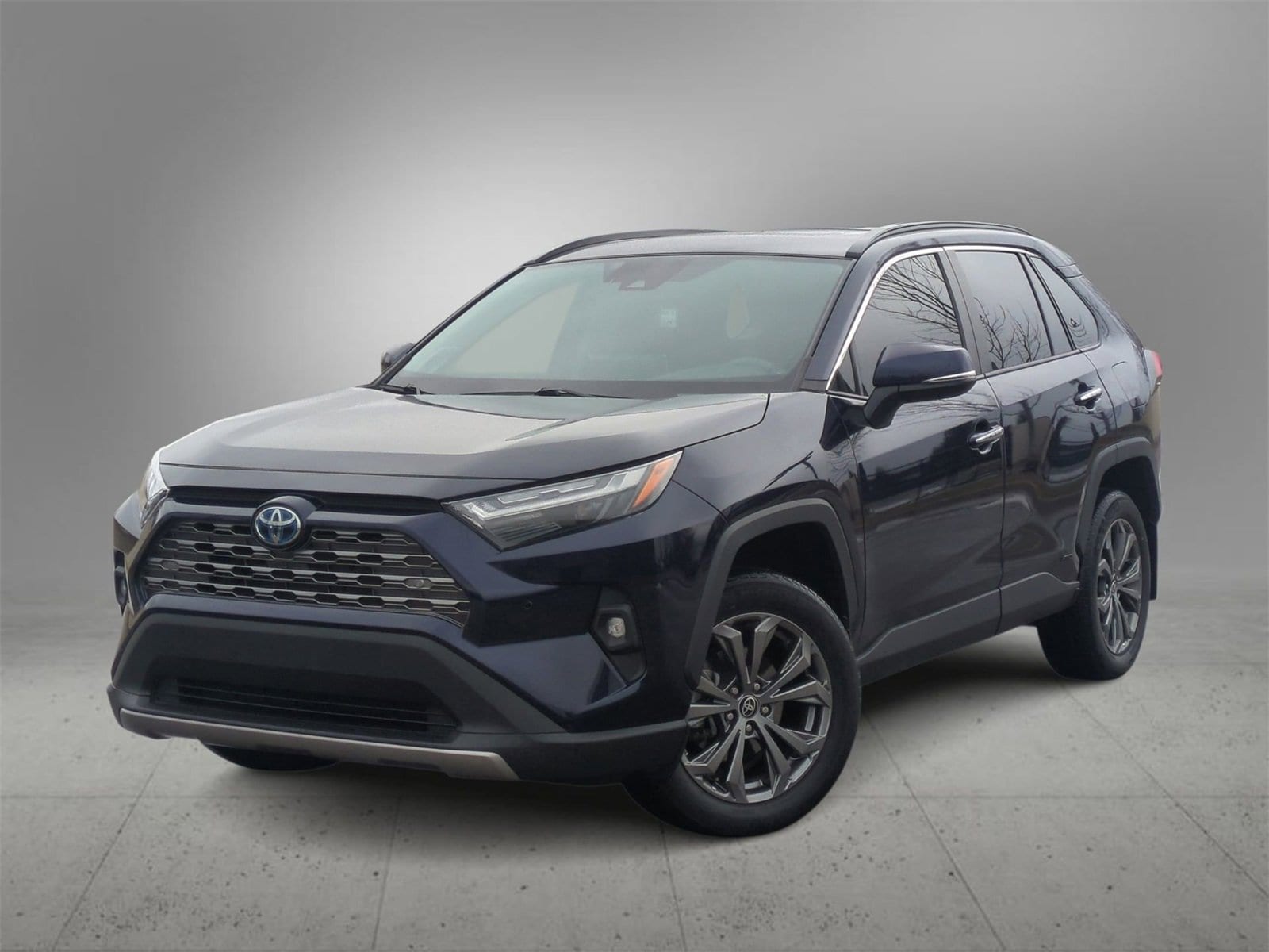 Thumbnail: 2022 Toyota RAV4 - 1