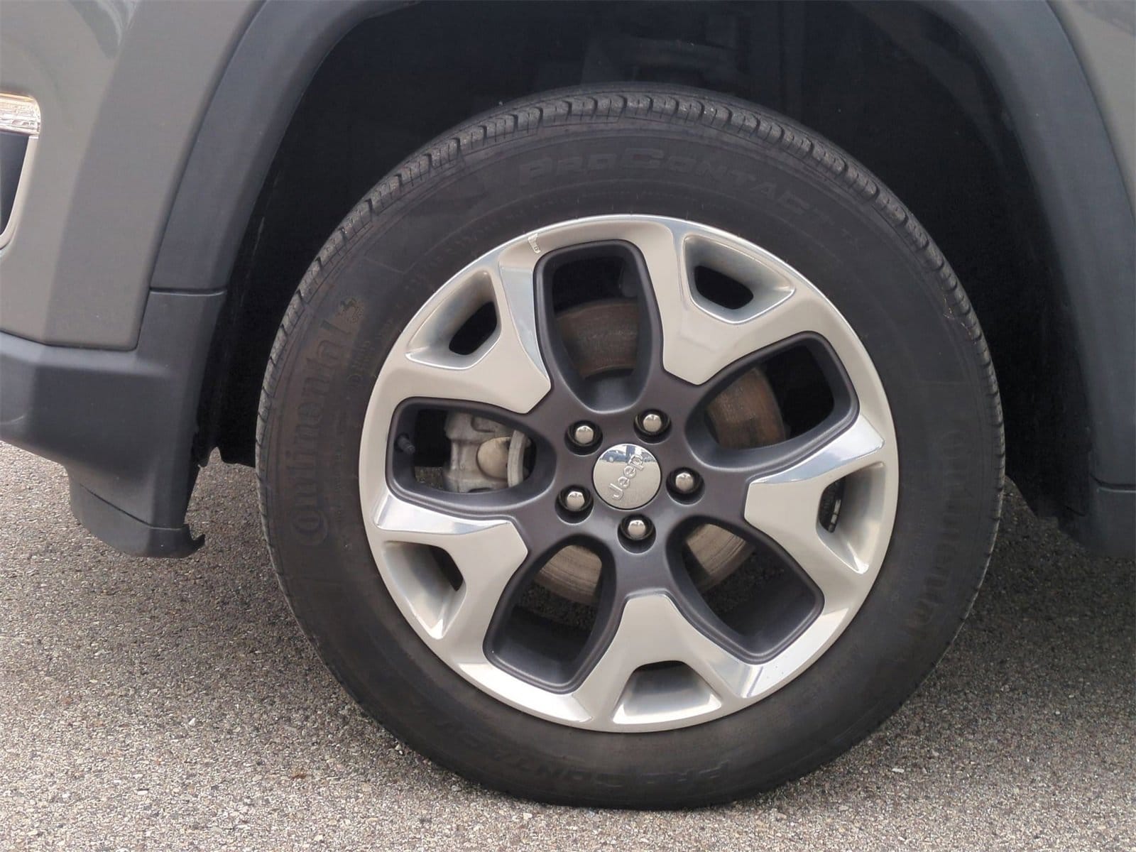 Thumbnail: 2020 Jeep Compass - 14